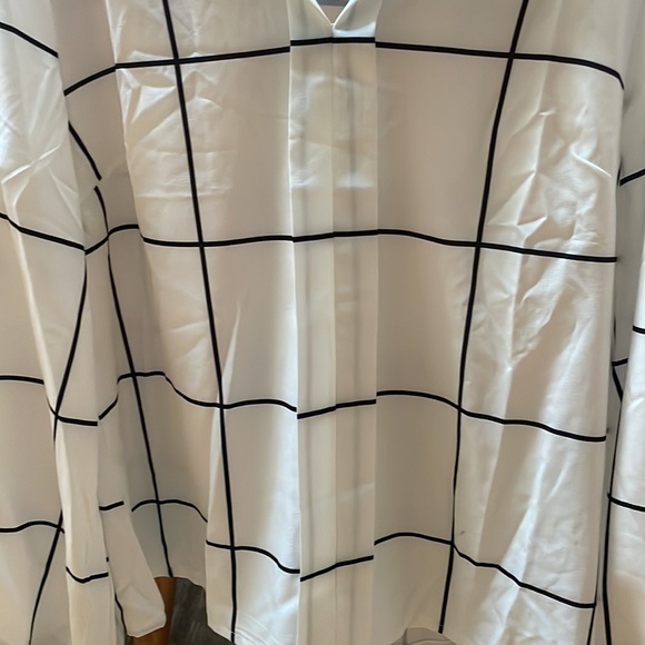 White with black stripes blouse - Picture 4 of 5